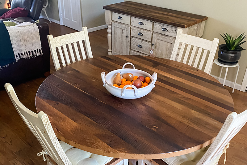 Farm table